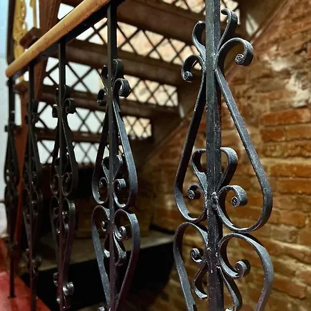 Ruben Apartament Z Romantycznym Balkonem Stary Toruń Esterno foto